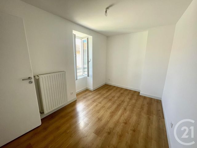 maison à louer - 4 pièces - 112.0 m2 - ST SYMPHORIEN D OZON - 69 - RHONE-ALPES - Century 21 Hestia Ldi