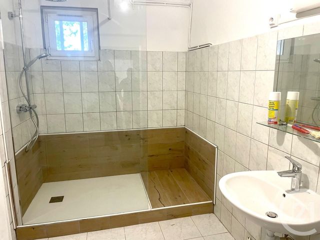 maison à louer - 4 pièces - 112.0 m2 - ST SYMPHORIEN D OZON - 69 - RHONE-ALPES - Century 21 Hestia Ldi