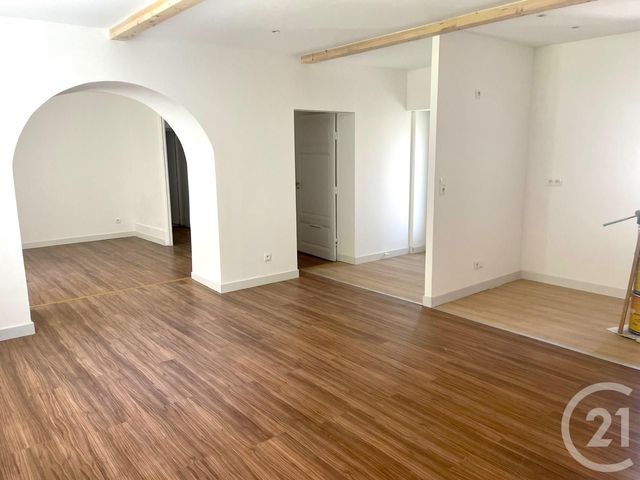 maison à louer - 4 pièces - 112.0 m2 - ST SYMPHORIEN D OZON - 69 - RHONE-ALPES - Century 21 Hestia Ldi