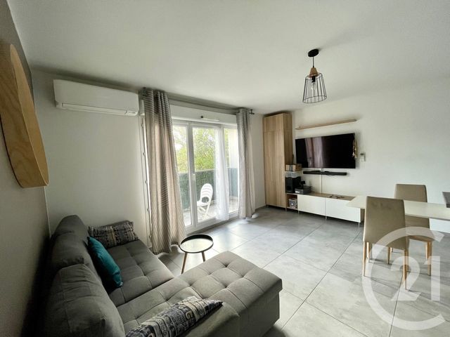 Appartement T2 à louer - 2 pièces - 39.0 m2 - CORBAS - 69 - RHONE-ALPES - Century 21 Hestia Ldi
