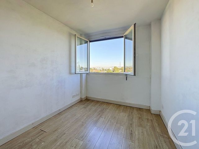 Appartement T3 à louer - 3 pièces - 64.12 m2 - VENISSIEUX - 69 - RHONE-ALPES - Century 21 Hestia Ldi