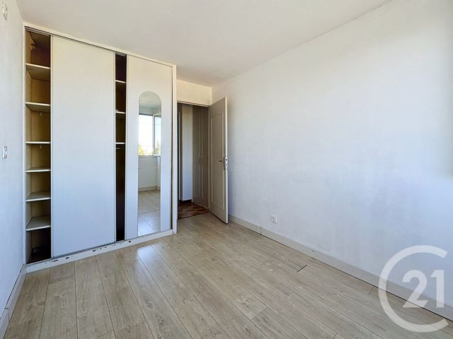 Appartement T3 à louer - 3 pièces - 64.12 m2 - VENISSIEUX - 69 - RHONE-ALPES - Century 21 Hestia Ldi