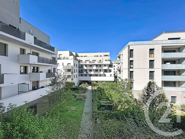 Appartement F4 à vendre - 4 pièces - 81.0 m2 - ST PRIEST - 69 - RHONE-ALPES - Century 21 Hestia Ldi