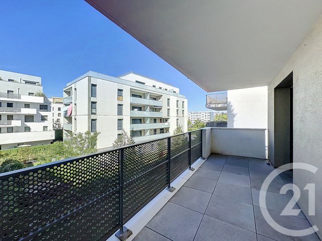 Appartement F4 à vendre - 4 pièces - 81.0 m2 - ST PRIEST - 69 - RHONE-ALPES - Century 21 Hestia Ldi