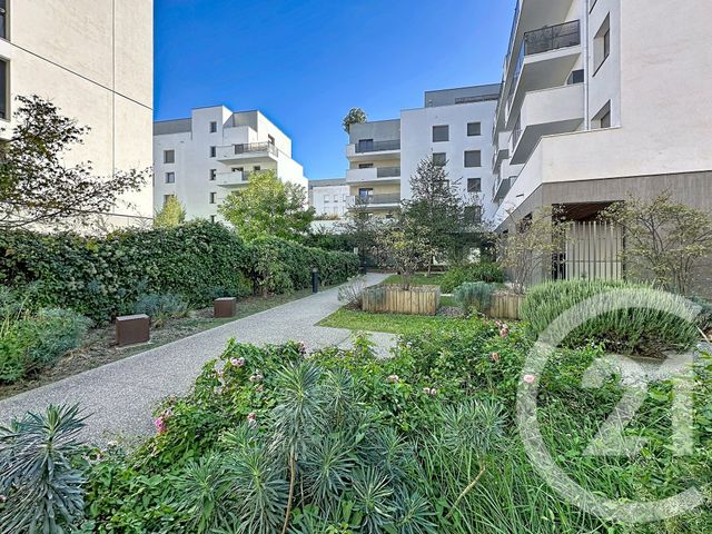 Appartement F4 à vendre - 4 pièces - 81.0 m2 - ST PRIEST - 69 - RHONE-ALPES - Century 21 Hestia Ldi
