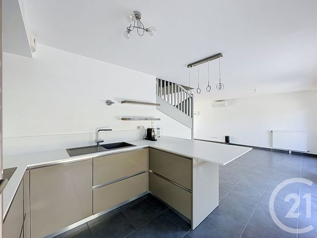maison à vendre - 6 pièces - 120.0 m2 - CHASSIEU - 69 - RHONE-ALPES - Century 21 Hestia Ldi