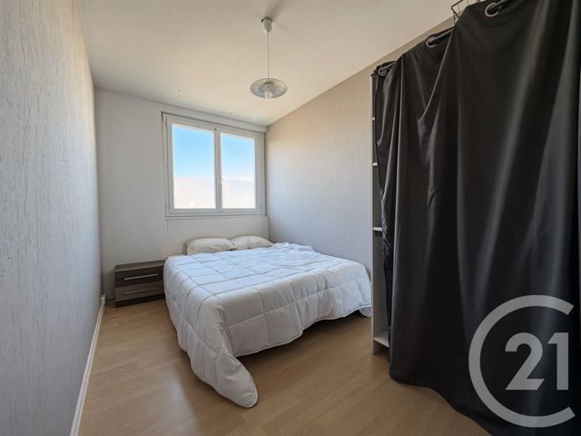 Appartement T4 à louer - 4 pièces - 64.66 m2 - VENISSIEUX - 69 - RHONE-ALPES - Century 21 Hestia Ldi