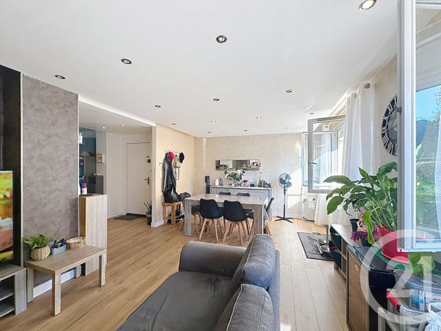Appartement F3 à vendre - 3 pièces - 64.9 m2 - FEYZIN - 69 - RHONE-ALPES - Century 21 Hestia Ldi