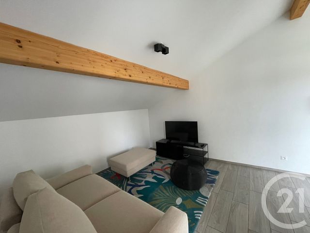 Appartement T2 à louer - 2 pièces - 60.0 m2 - HEYRIEUX - 38 - RHONE-ALPES - Century 21 Hestia Ldi