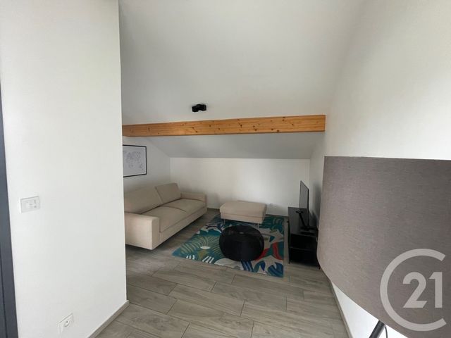 Appartement T2 à louer - 2 pièces - 60.0 m2 - HEYRIEUX - 38 - RHONE-ALPES - Century 21 Hestia Ldi