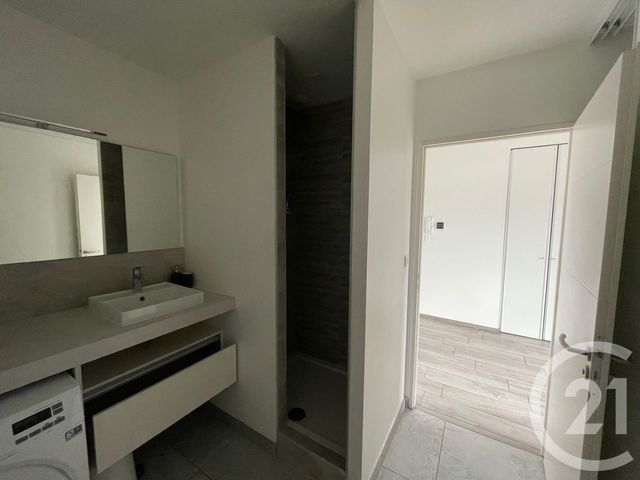 Appartement T2 à louer - 2 pièces - 60.0 m2 - HEYRIEUX - 38 - RHONE-ALPES - Century 21 Hestia Ldi