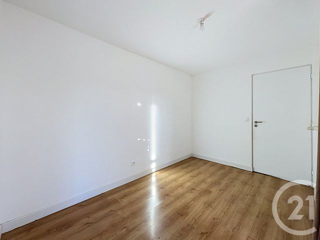 maison à louer - 4 pièces - 112.0 m2 - ST SYMPHORIEN D OZON - 69 - RHONE-ALPES - Century 21 Hestia Ldi