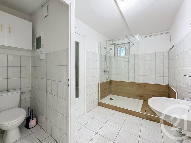 maison à louer - 4 pièces - 112.0 m2 - ST SYMPHORIEN D OZON - 69 - RHONE-ALPES - Century 21 Hestia Ldi