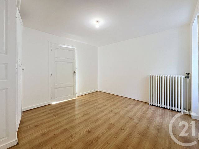 maison à louer - 4 pièces - 112.0 m2 - ST SYMPHORIEN D OZON - 69 - RHONE-ALPES - Century 21 Hestia Ldi