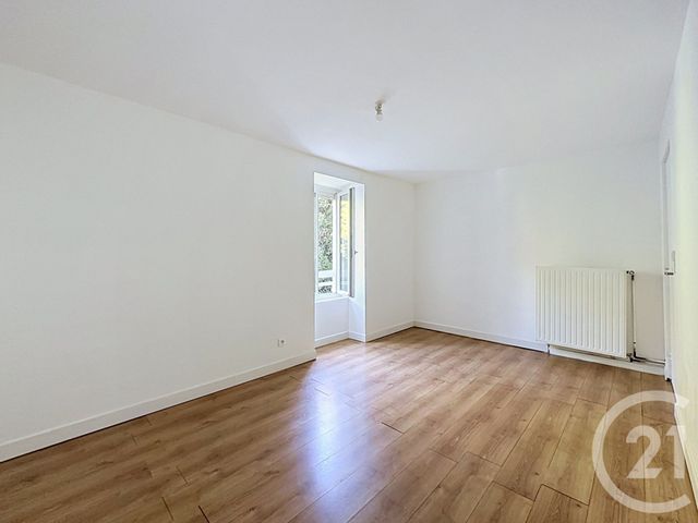 maison à louer - 4 pièces - 112.0 m2 - ST SYMPHORIEN D OZON - 69 - RHONE-ALPES - Century 21 Hestia Ldi