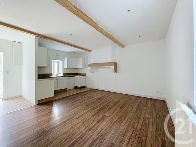 maison à louer - 4 pièces - 112.0 m2 - ST SYMPHORIEN D OZON - 69 - RHONE-ALPES - Century 21 Hestia Ldi