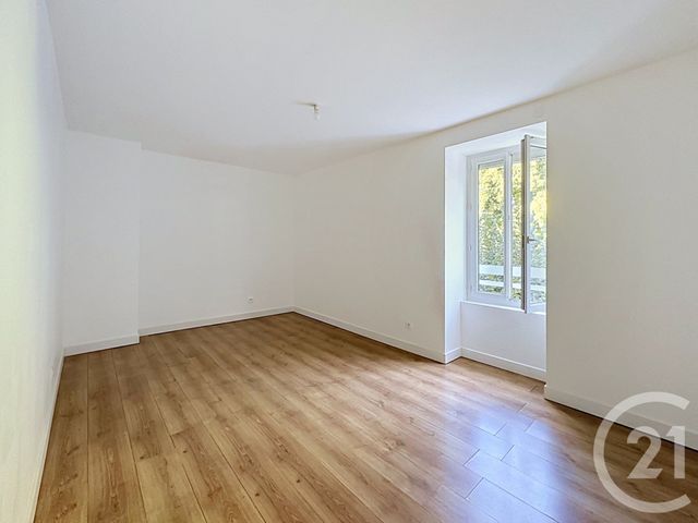 maison à louer - 4 pièces - 112.0 m2 - ST SYMPHORIEN D OZON - 69 - RHONE-ALPES - Century 21 Hestia Ldi