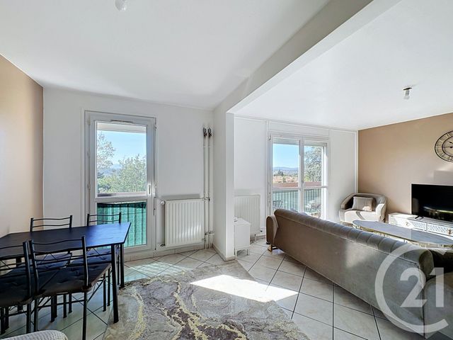 Appartement à vendre - 4 pièces - 76.18 m2 - ST FONS - 69 - RHONE-ALPES - Century 21 Hestia Ldi
