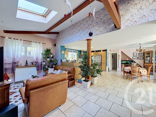 maison à vendre - 7 pièces - 188.75 m2 - CHARBONNIERES LES BAINS - 69 - RHONE-ALPES - Century 21 Hestia Ldi
