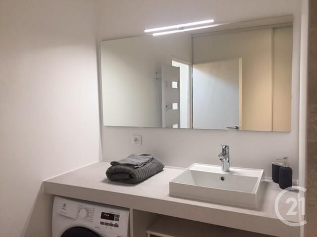 Appartement T2 à louer - 2 pièces - 60.0 m2 - HEYRIEUX - 38 - RHONE-ALPES - Century 21 Hestia Ldi